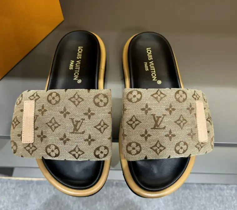 hype LV Slippers