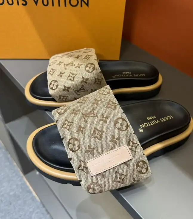 hype LV Slippers