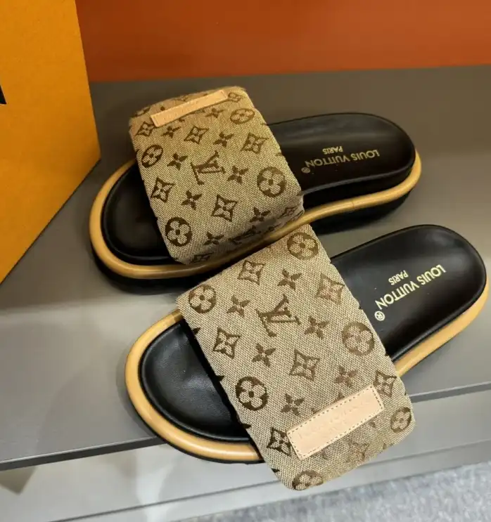 hype LV Slippers