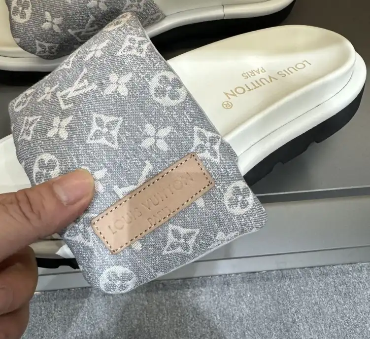 hype LV Slippers