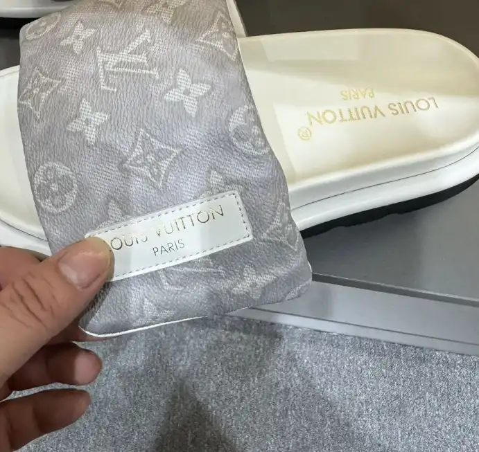 hype LV Slippers