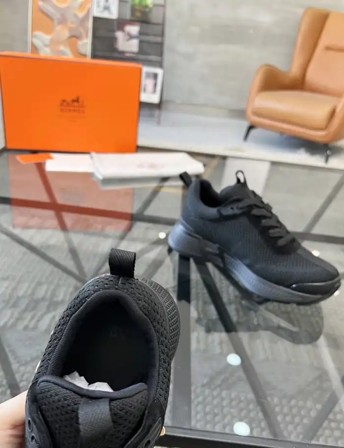 hype Hermes Casual Shoes