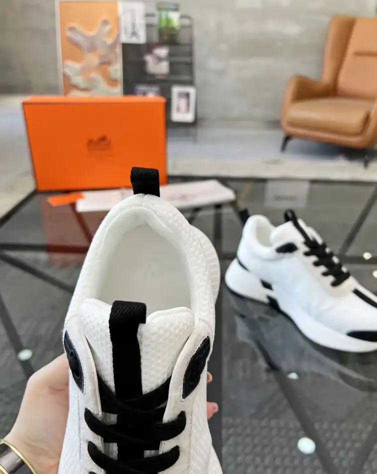 hype Hermes Casual Shoes