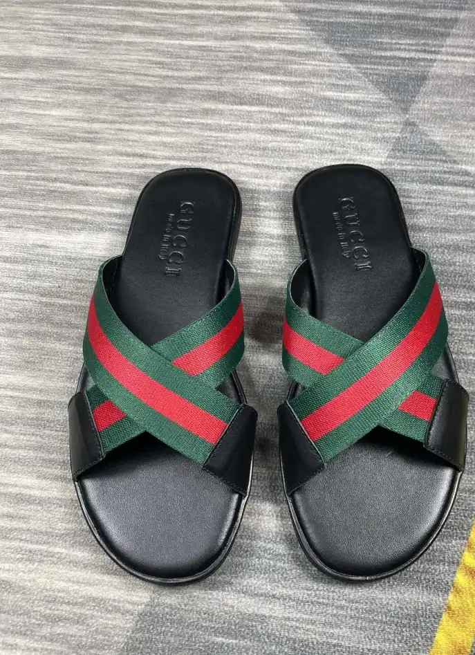 hype Gucci Slippers