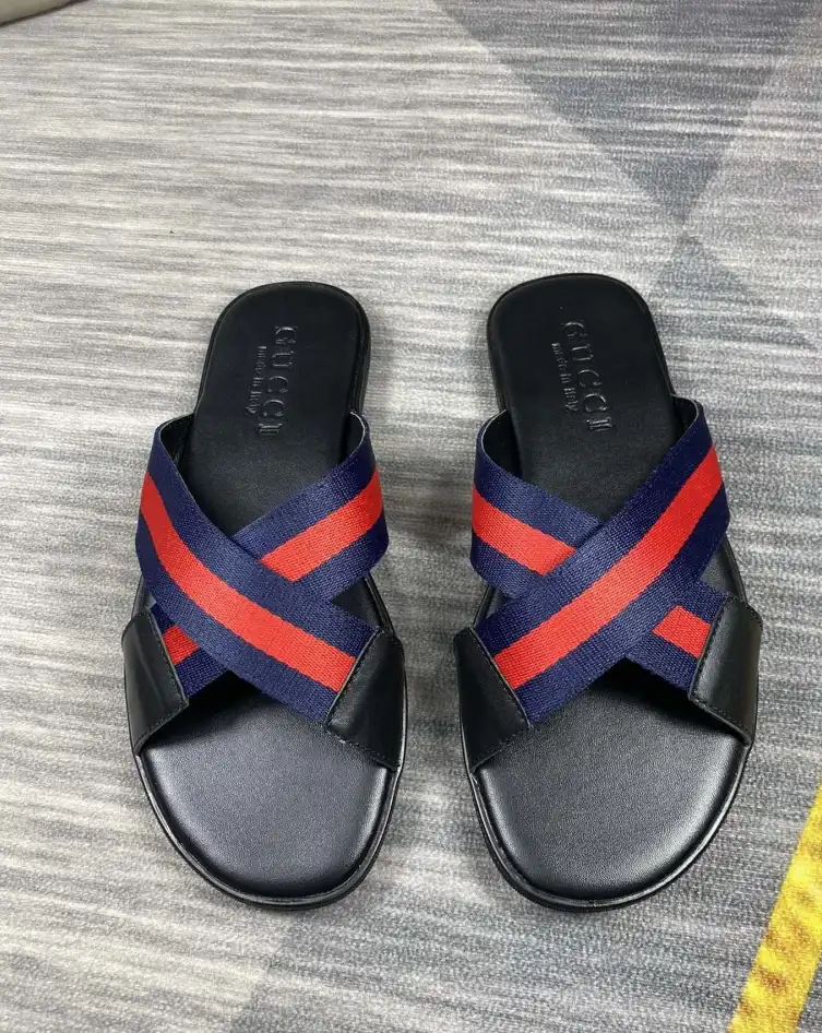 hype Gucci Slippers