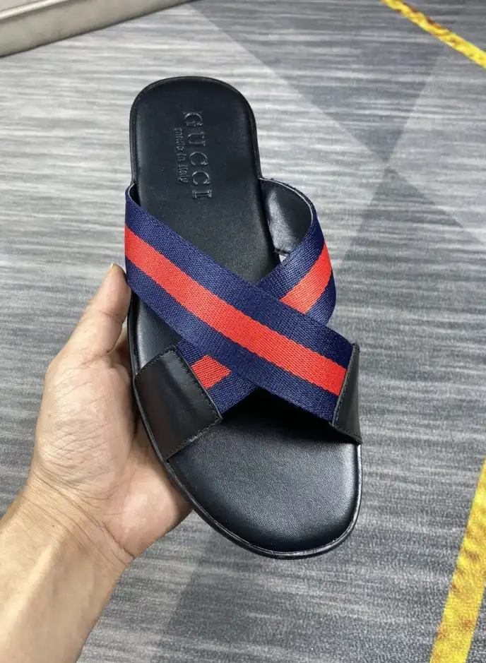 hype Gucci Slippers