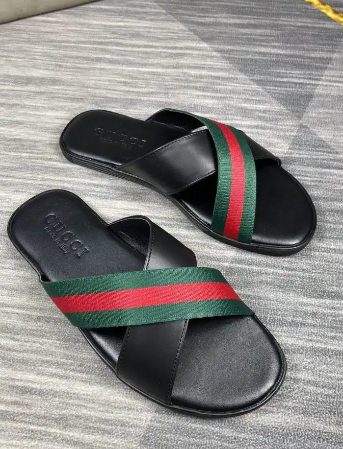 hype Gucci Slippers