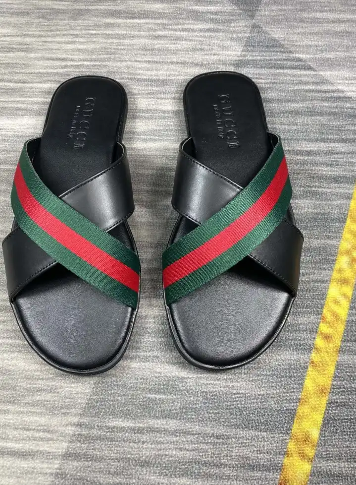 hype Gucci Slippers