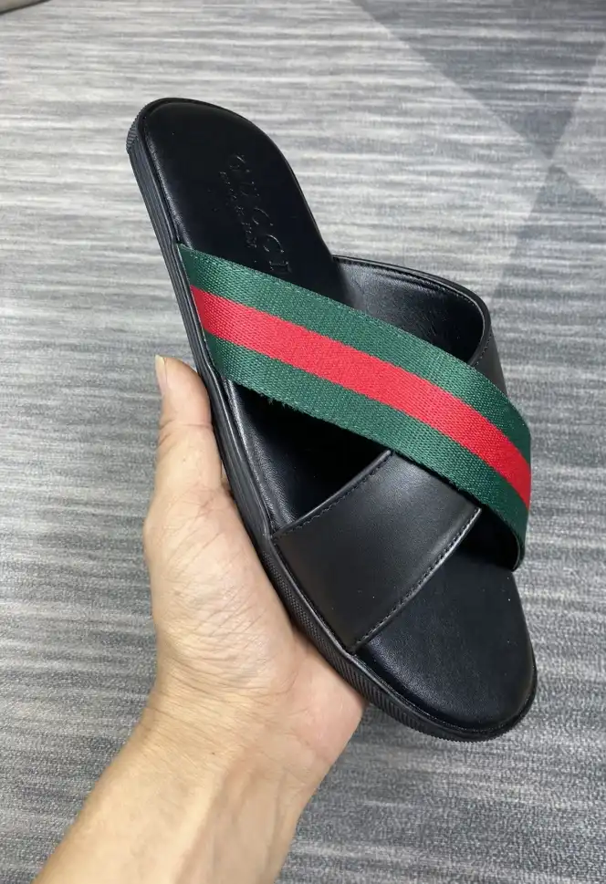 hype Gucci Slippers