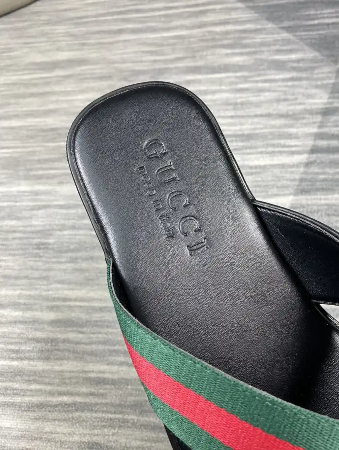 hype Gucci Slippers