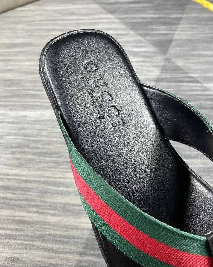 hype Gucci Slippers