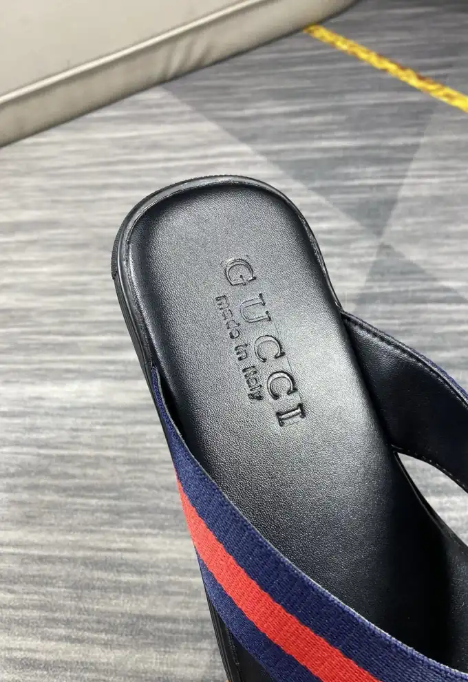 hype Gucci Slippers