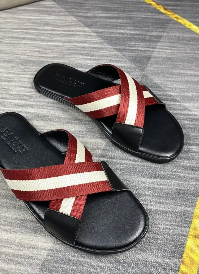 hype Bally Slippers