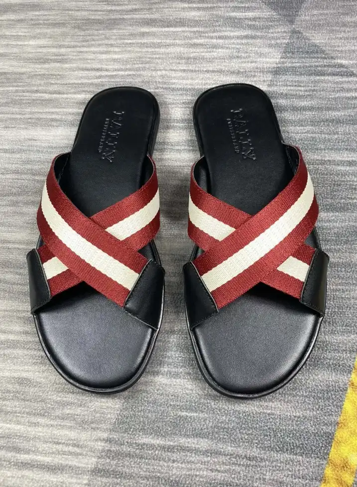 hype Bally Slippers