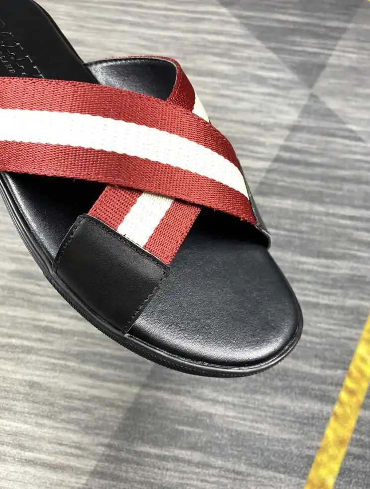 hype Bally Slippers