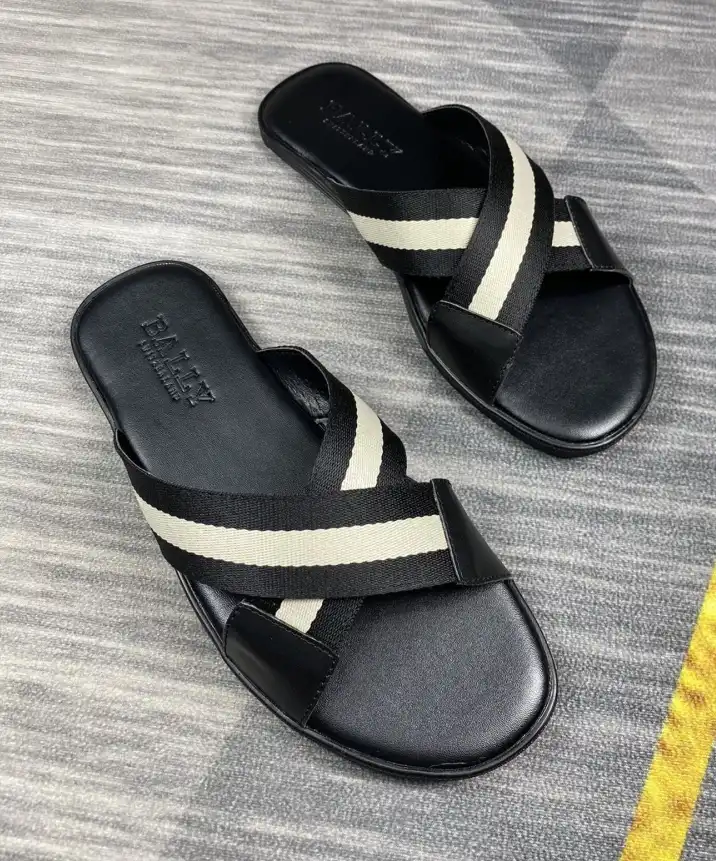 hype Bally Slippers