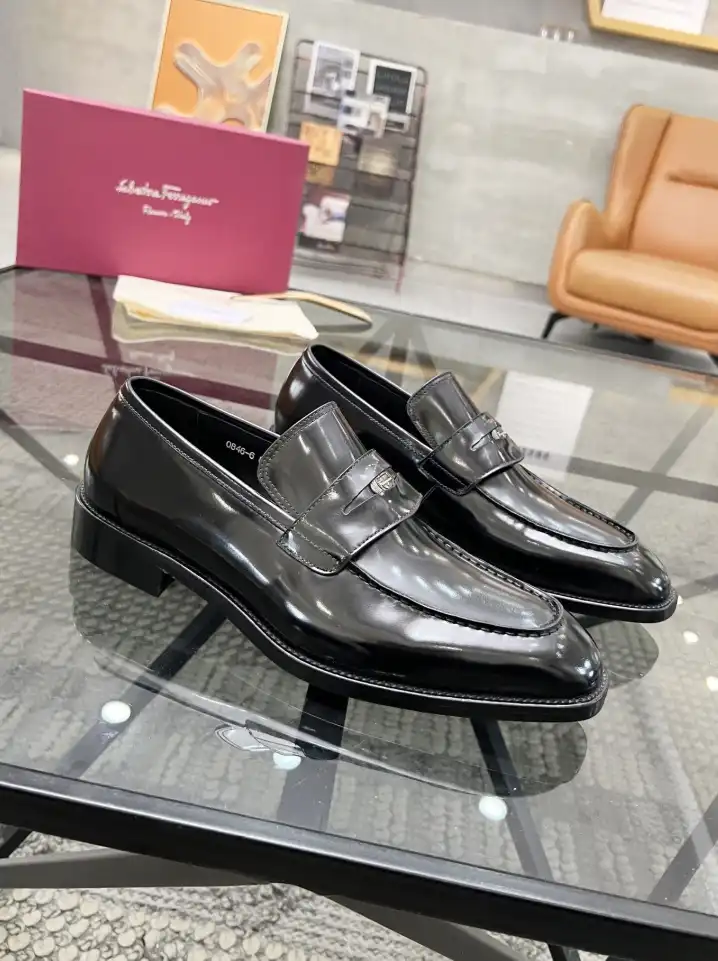 hype Ferragamo Leather Shoes