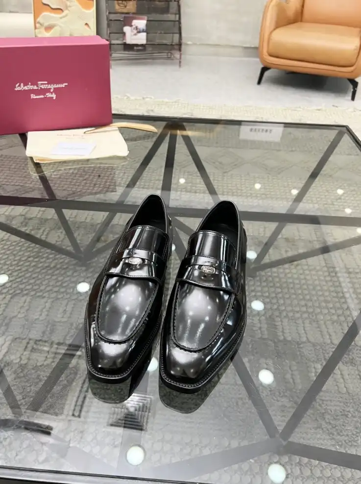 hype Ferragamo Leather Shoes