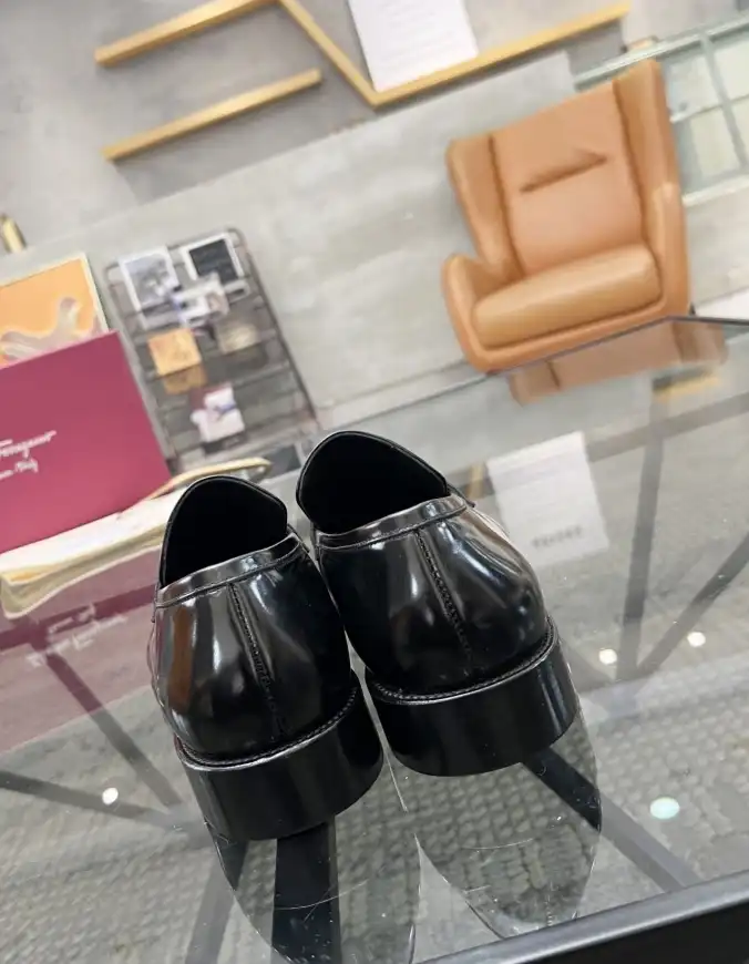 hype Ferragamo Leather Shoes