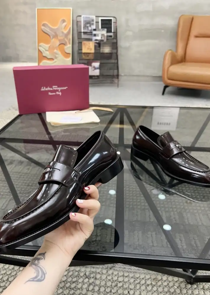 hype Ferragamo Leather Shoes