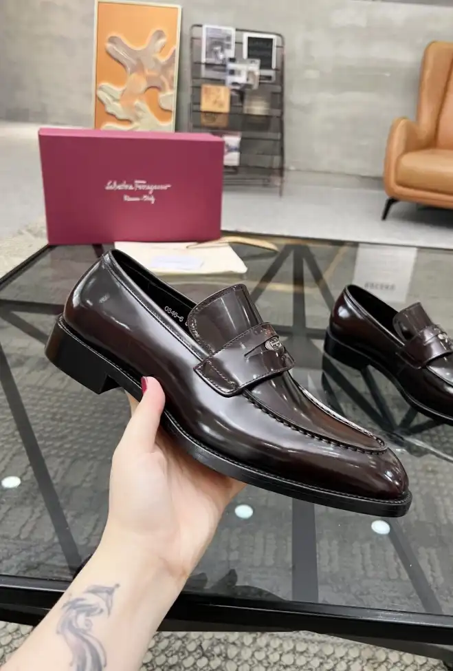 hype Ferragamo Leather Shoes