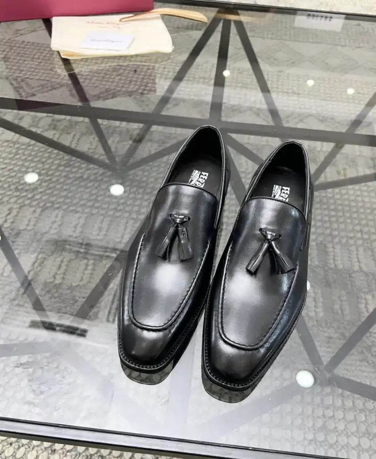 hype Ferragamo Leather Shoes