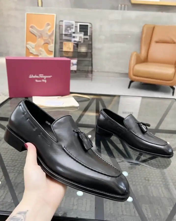 hype Ferragamo Leather Shoes