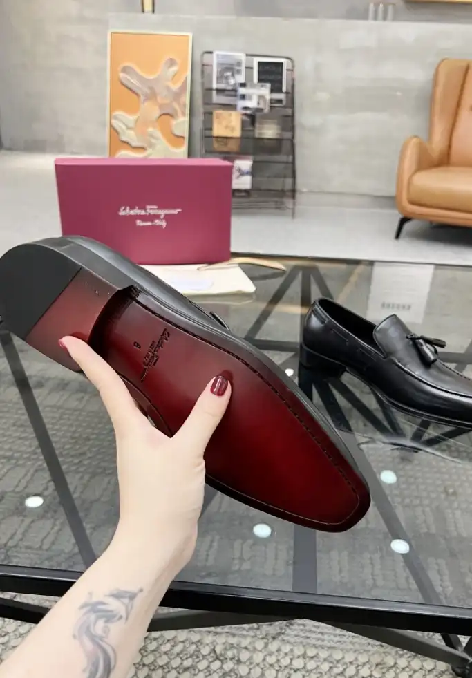 hype Ferragamo Leather Shoes