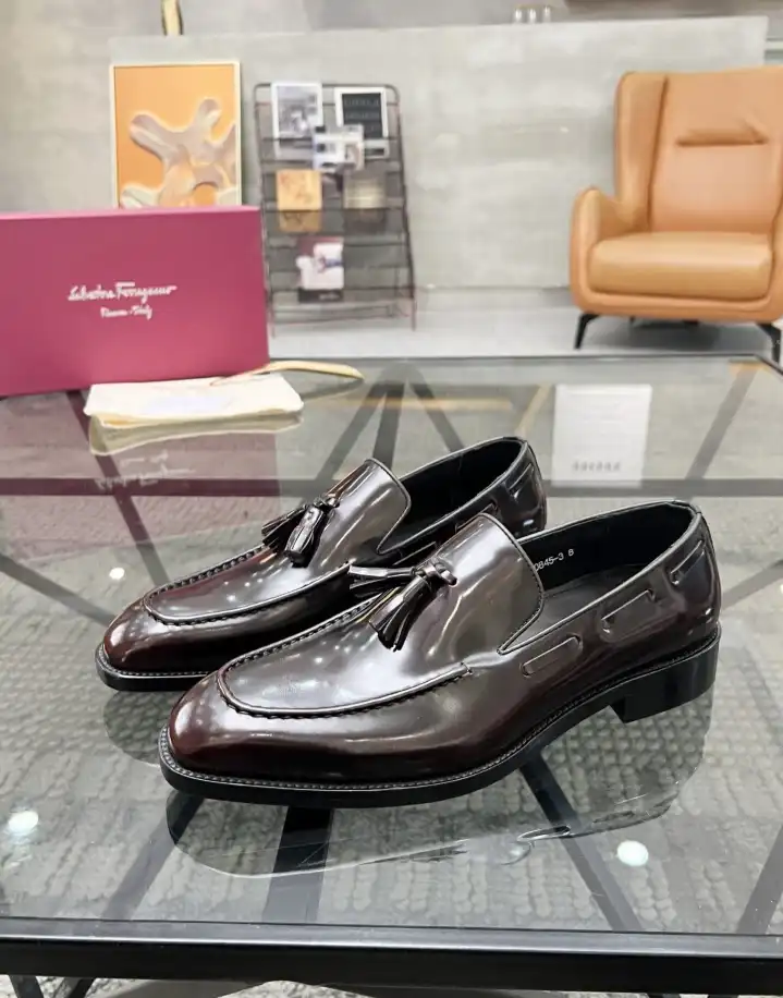 hype Ferragamo Leather Shoes