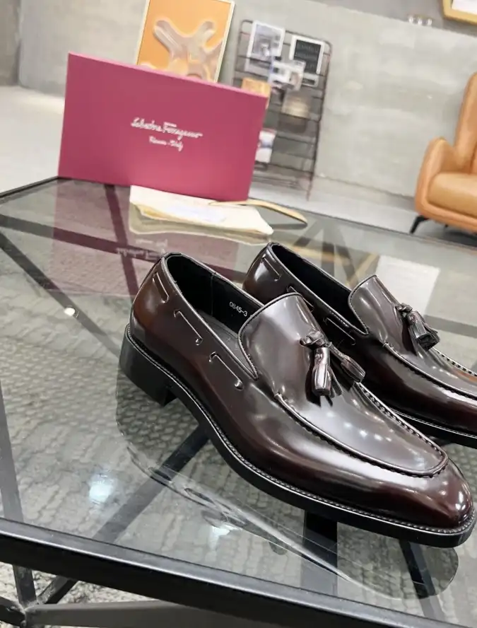 hype Ferragamo Leather Shoes