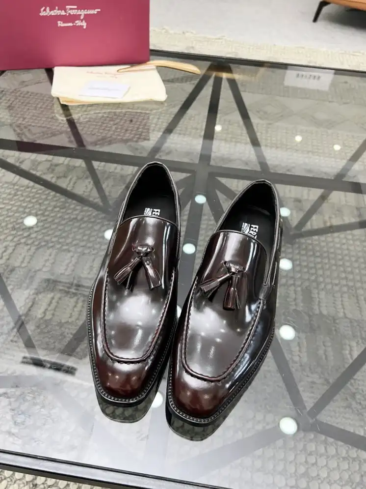 hype Ferragamo Leather Shoes