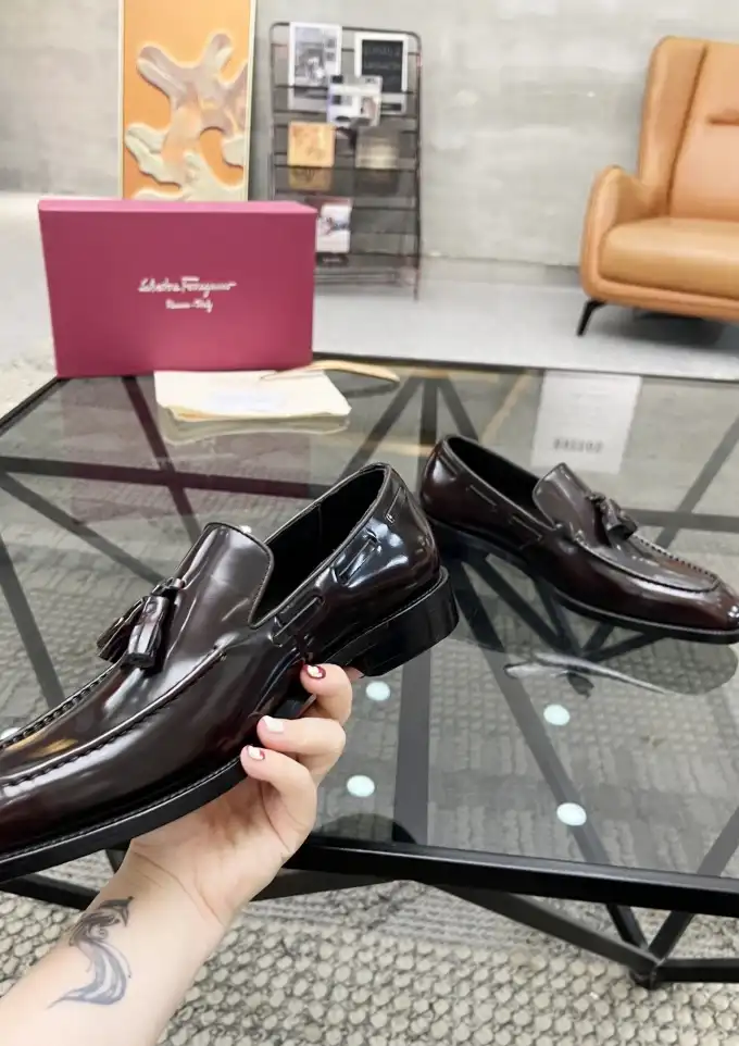 hype Ferragamo Leather Shoes