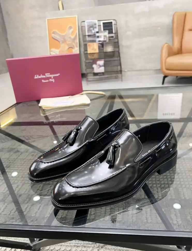 hype Ferragamo Leather Shoes