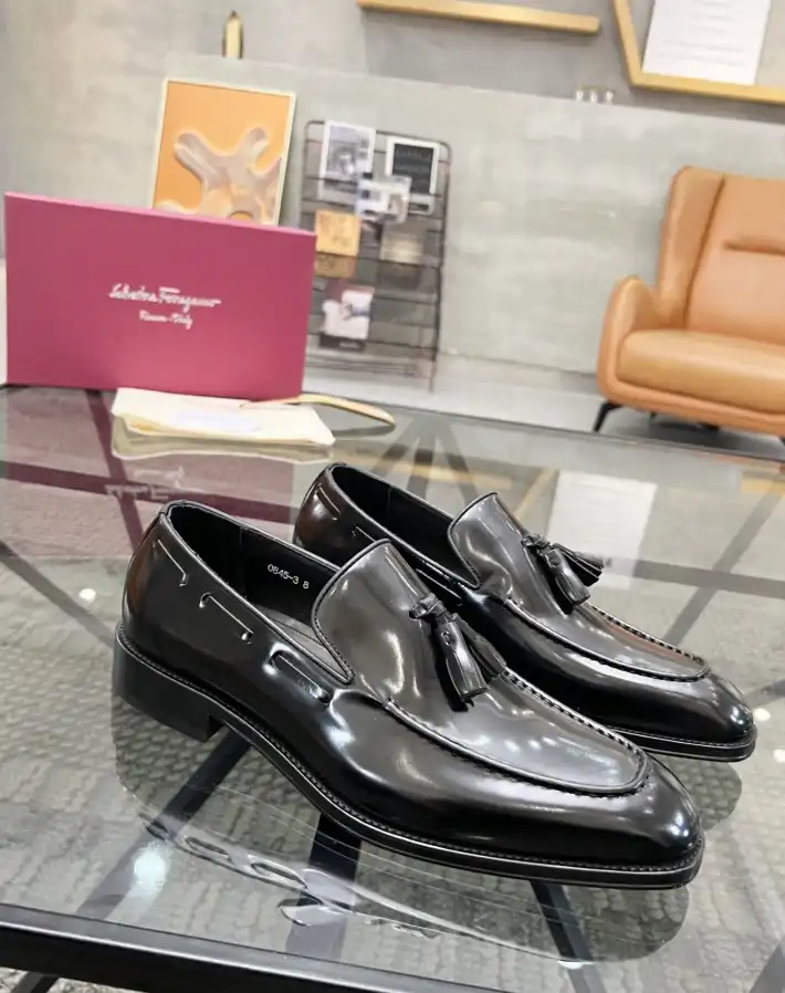 hype Ferragamo Leather Shoes