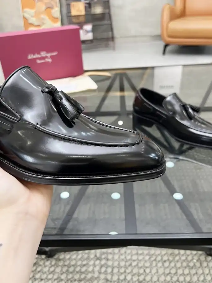 hype Ferragamo Leather Shoes