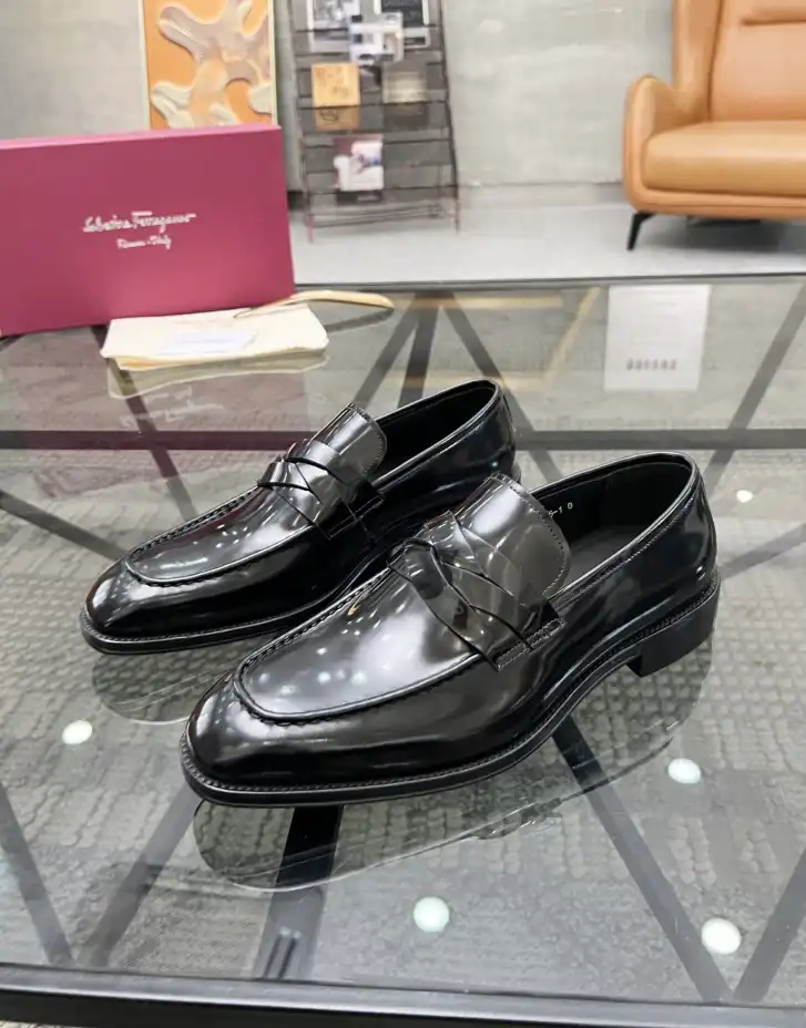 hype Ferragamo Leather Shoes