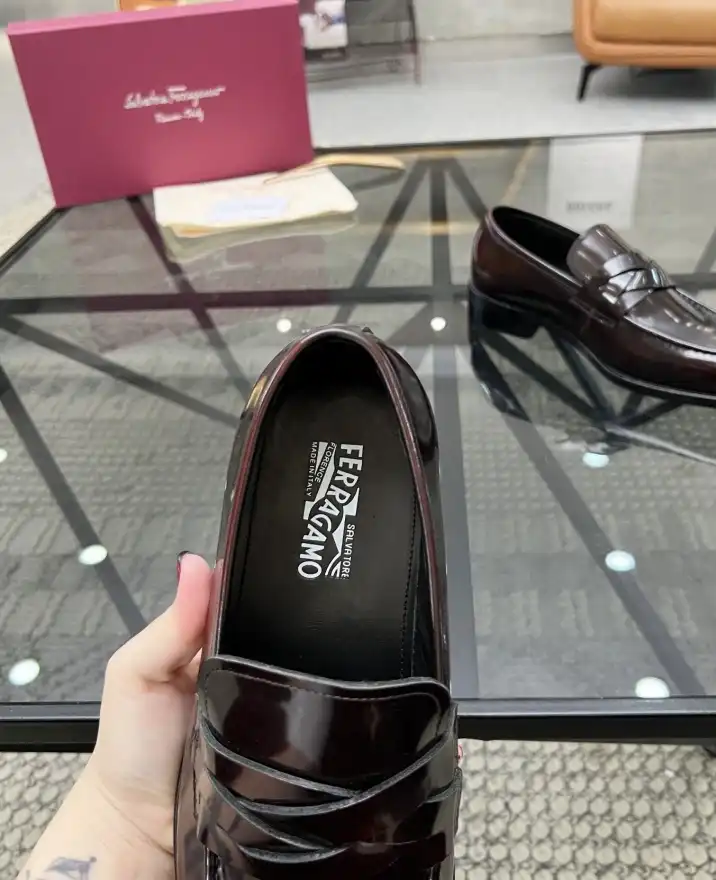 hype Ferragamo Leather Shoes