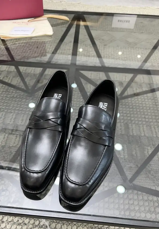 hype Ferragamo Leather Shoes