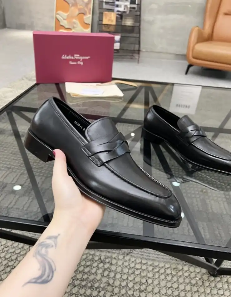 hype Ferragamo Leather Shoes