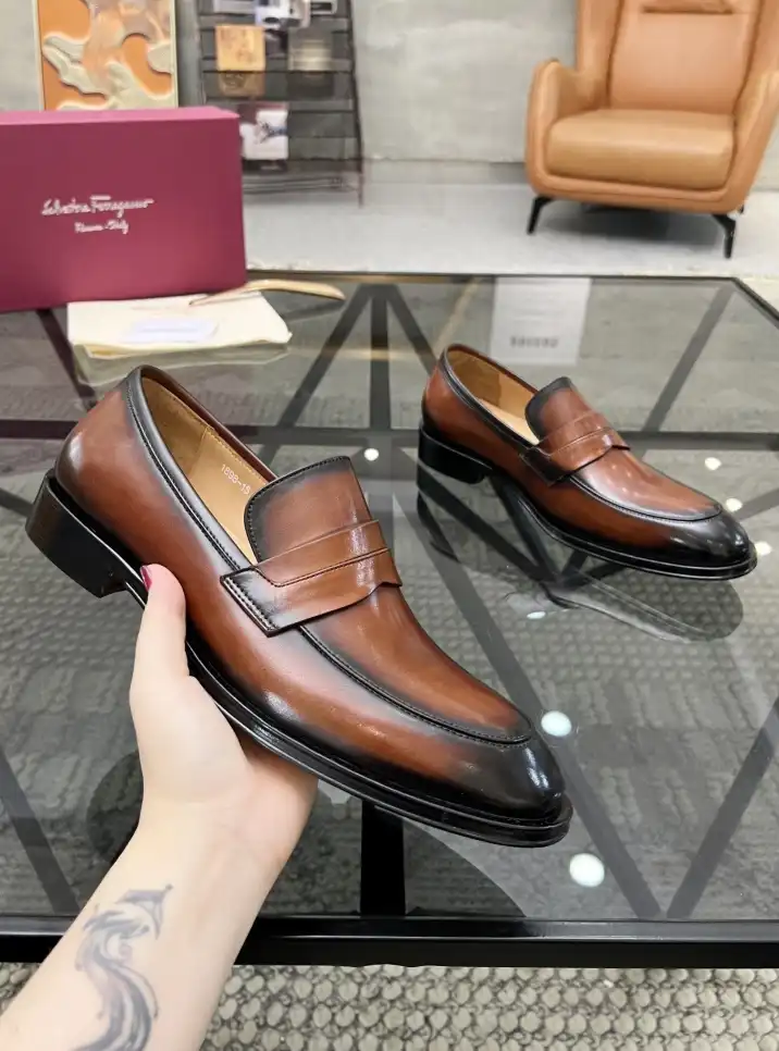 hype Ferragamo Leather Shoes