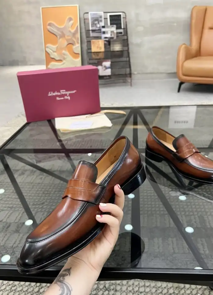 hype Ferragamo Leather Shoes