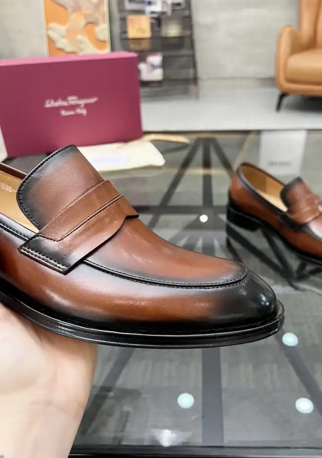 hype Ferragamo Leather Shoes