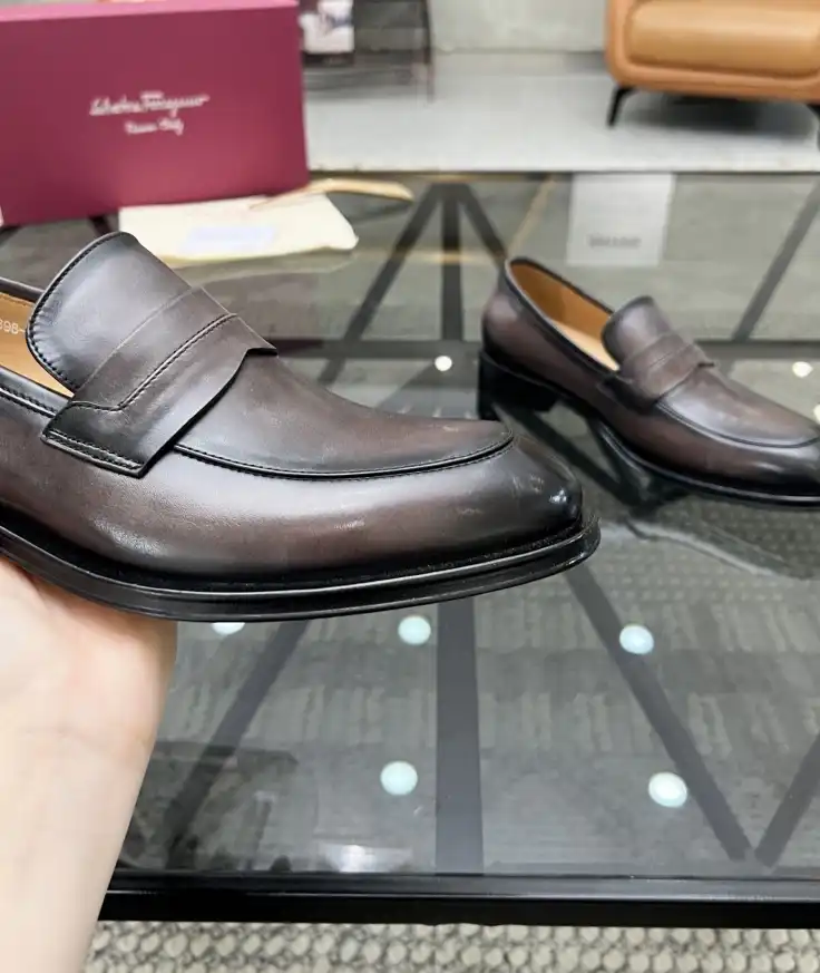 hype Ferragamo Leather Shoes