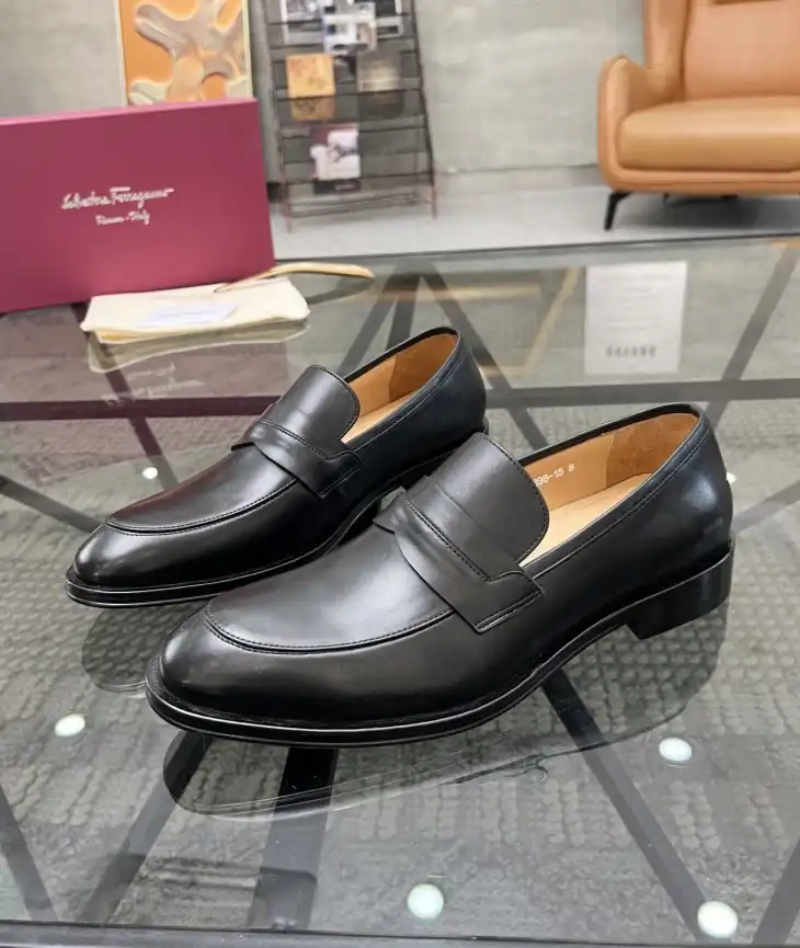 hype Ferragamo Leather Shoes