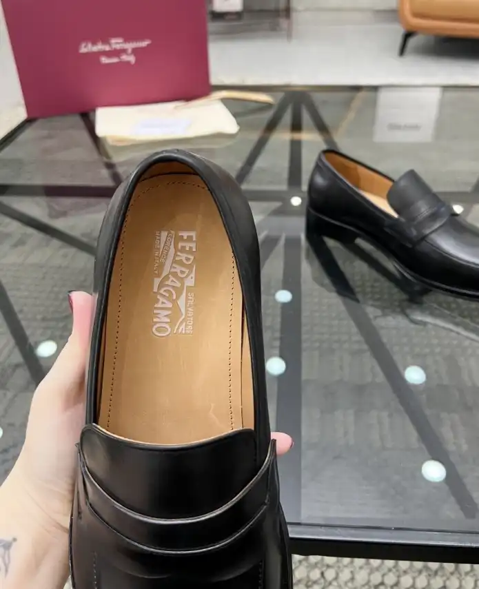 hype Ferragamo Leather Shoes