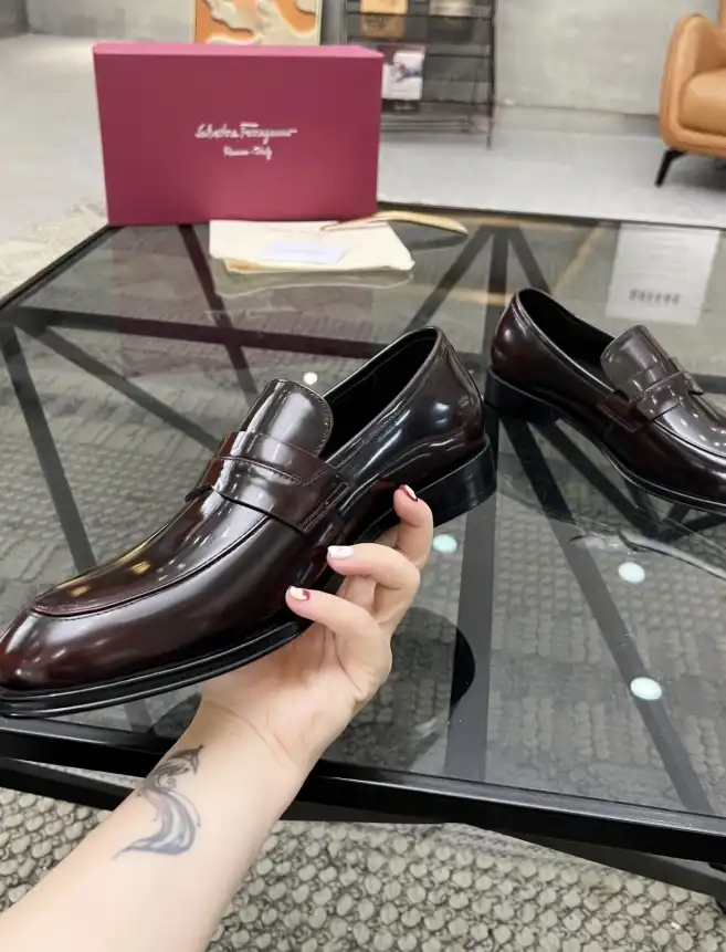 hype Ferragamo Leather Shoes