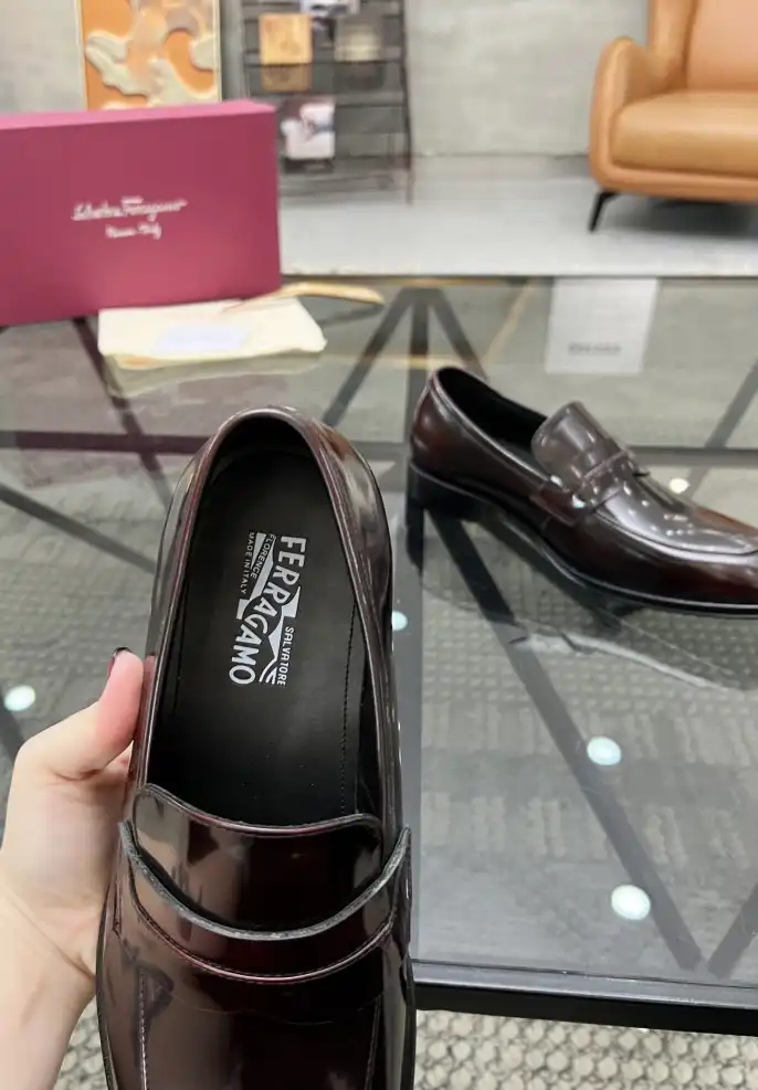 hype Ferragamo Leather Shoes