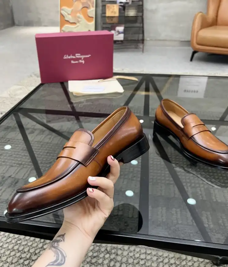 hype Ferragamo Leather Shoes