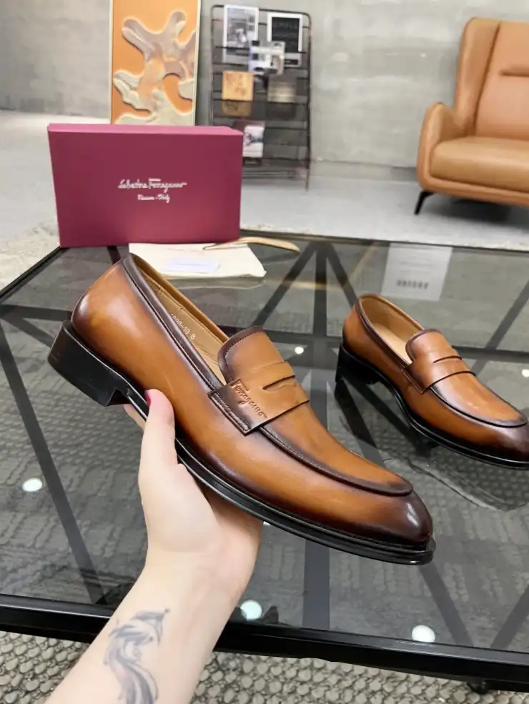 hype Ferragamo Leather Shoes