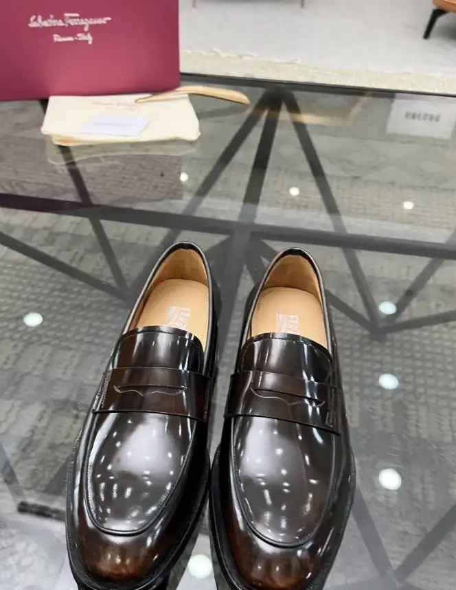 hype Ferragamo Leather Shoes